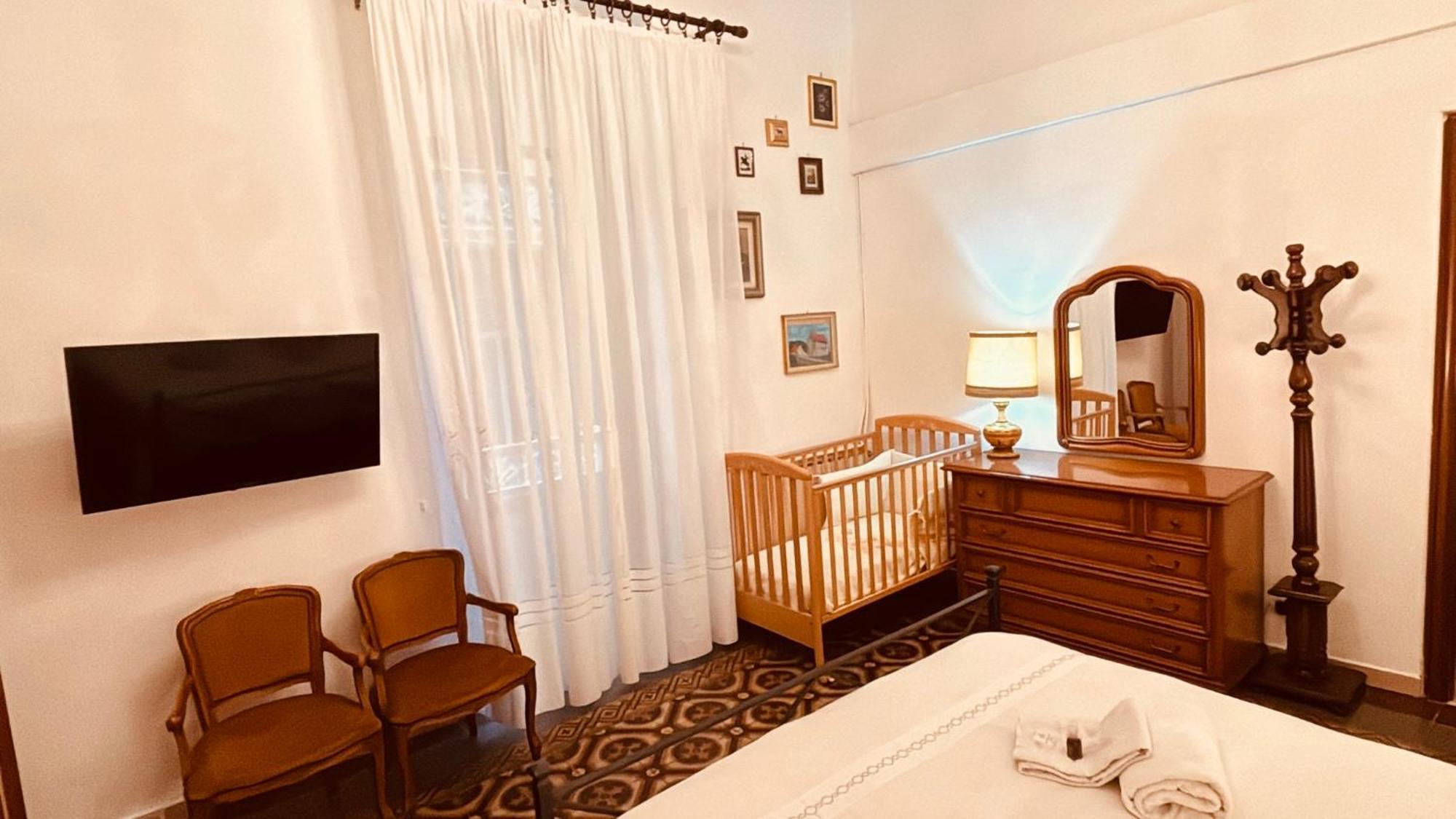 Appartamento Retro-Chic In Специя Экстерьер фото