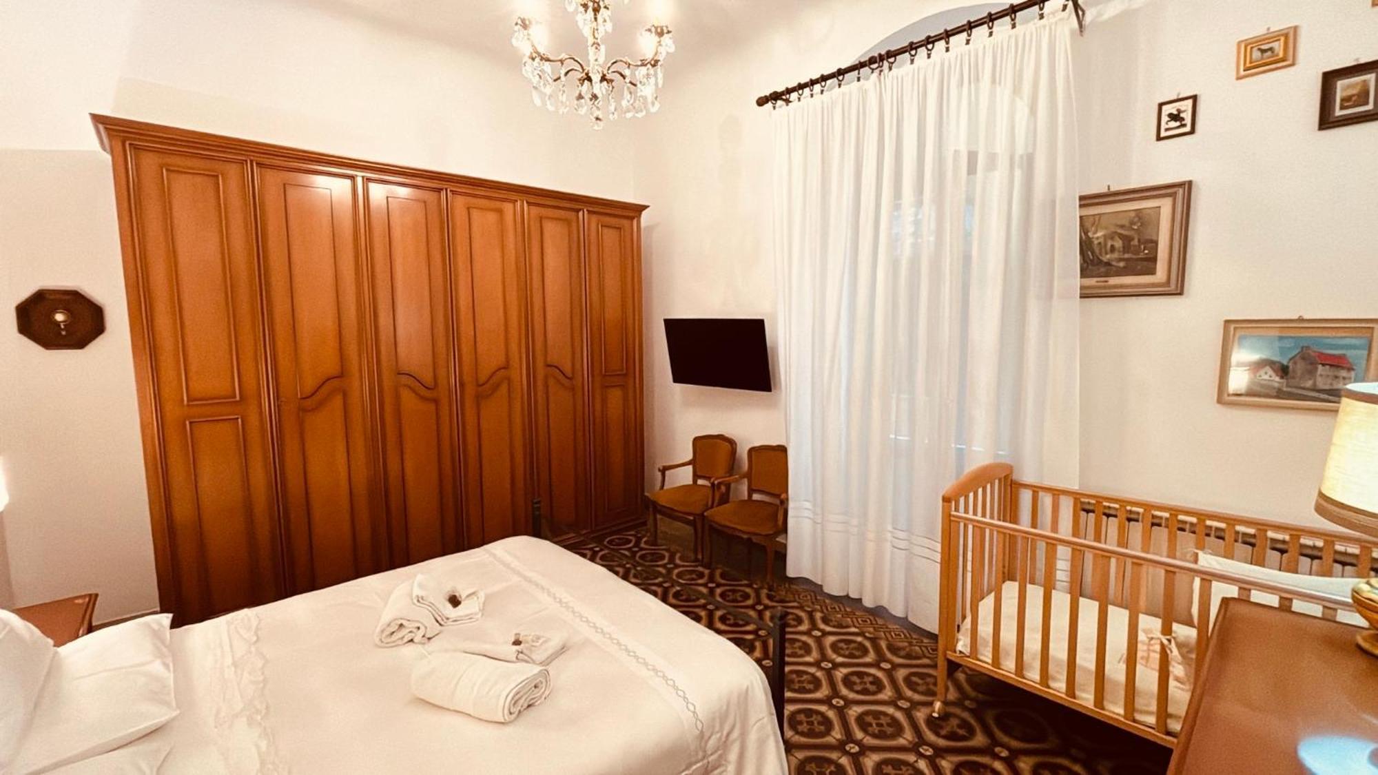 Appartamento Retro-Chic In Специя Экстерьер фото